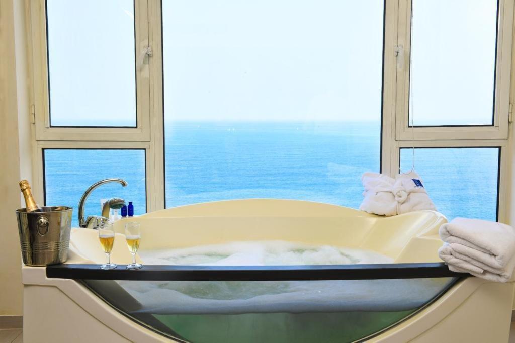 Portaluna Hotel & Resort Jounieh Εξωτερικό φωτογραφία